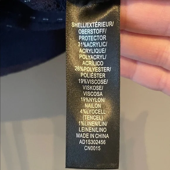 Adrianna Papell Navy and White V-Neck Sweater with fringe Size Large - Picture 10 of 10